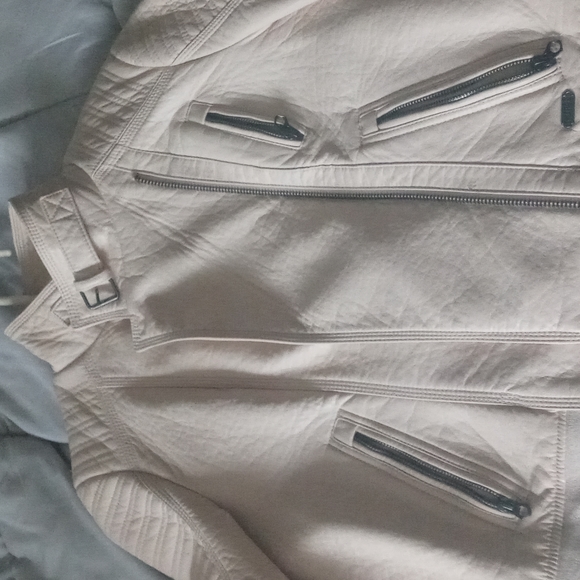 Jacket - Picture 2 of 7